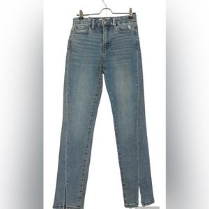 NWT Lovervet By Vervet Slim Straight Jeans with split hem bottom